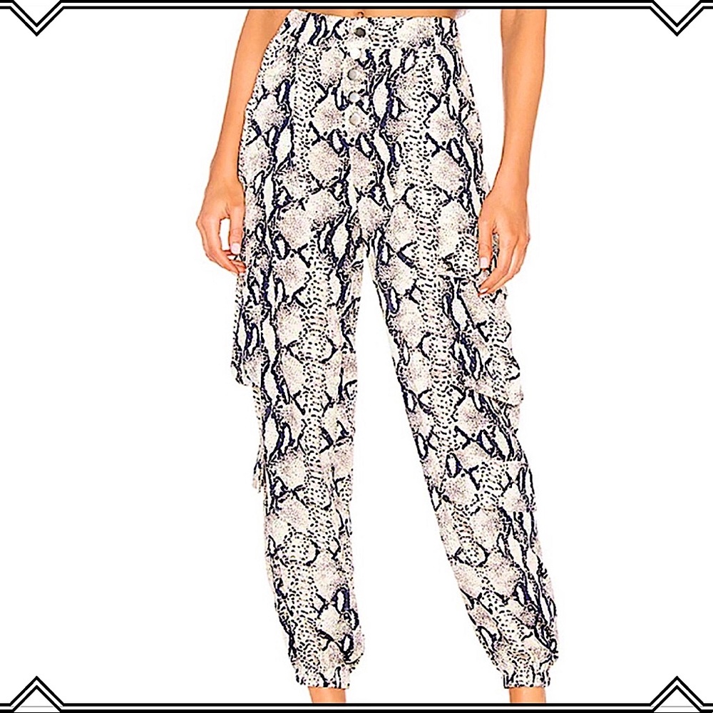 LIONESS - “Cypress” Cargo Pants (NWT)